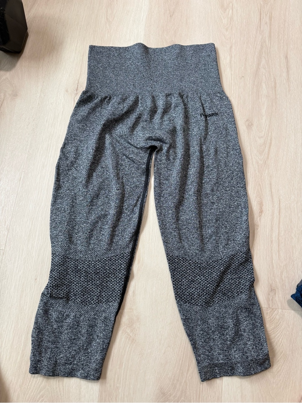 Ivy Park High-Waist Seamless Gray Workout Capri Pants